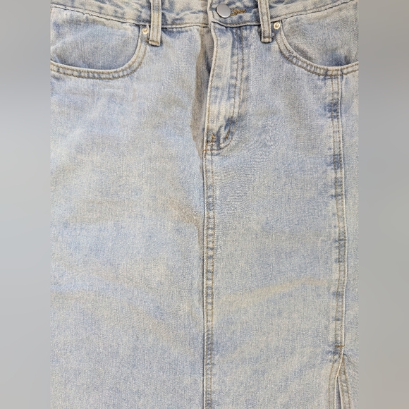 Woman’s Light Wash Front Slit Midi Jean Skirt - Picture 2 of 3
